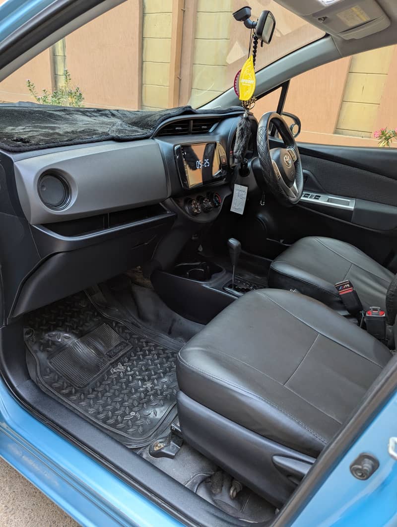 Toyota Vitz 2015 10