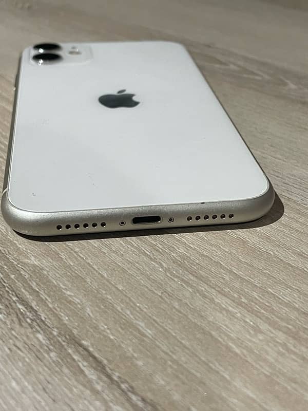 iPhone 11 - White, 64GB | Excellent Condition 2