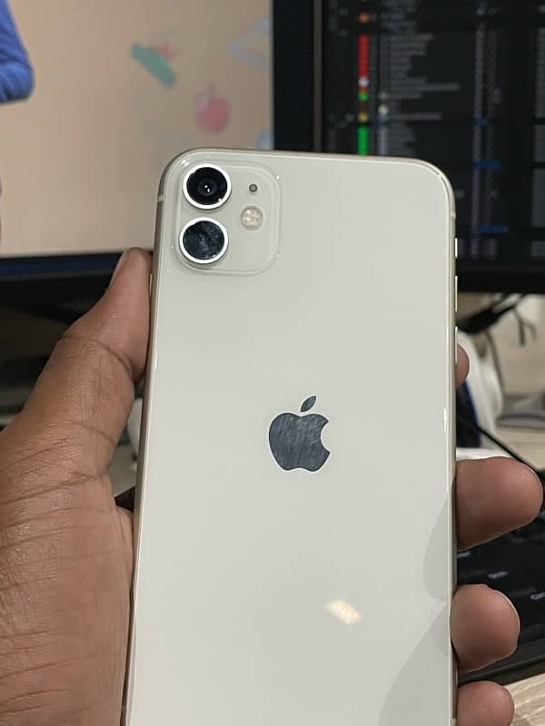 iPhone 11 - White, 64GB | Excellent Condition 8