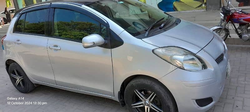 Toyota Vitz 2009 1