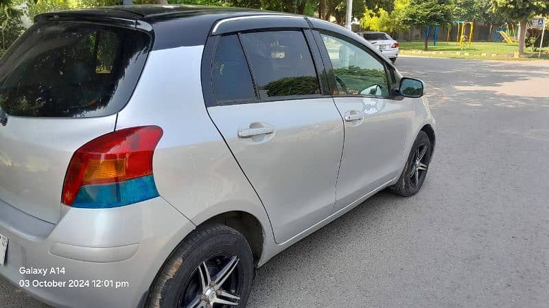 Toyota Vitz 2009 4