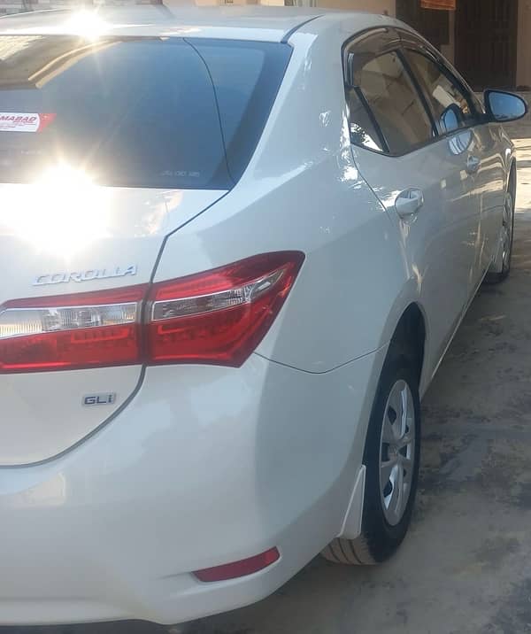 Toyota Corolla GLI 1.3 2015 4