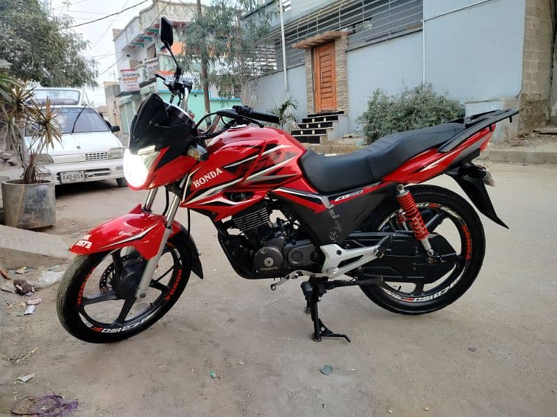 HONDA CB 150 F Model 2020 batter Yamaha GS 150 3