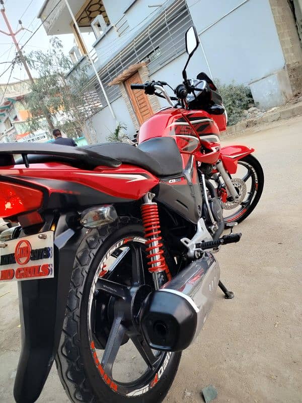 HONDA CB 150 F Model 2020 batter Yamaha GS 150 8