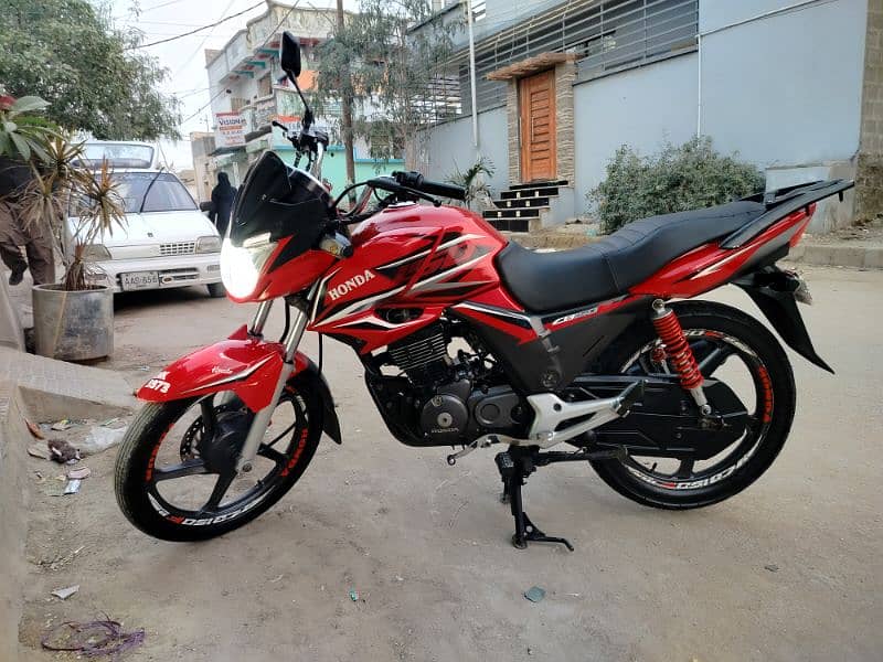 HONDA CB 150 F Model 2020 batter Yamaha GS 150 11