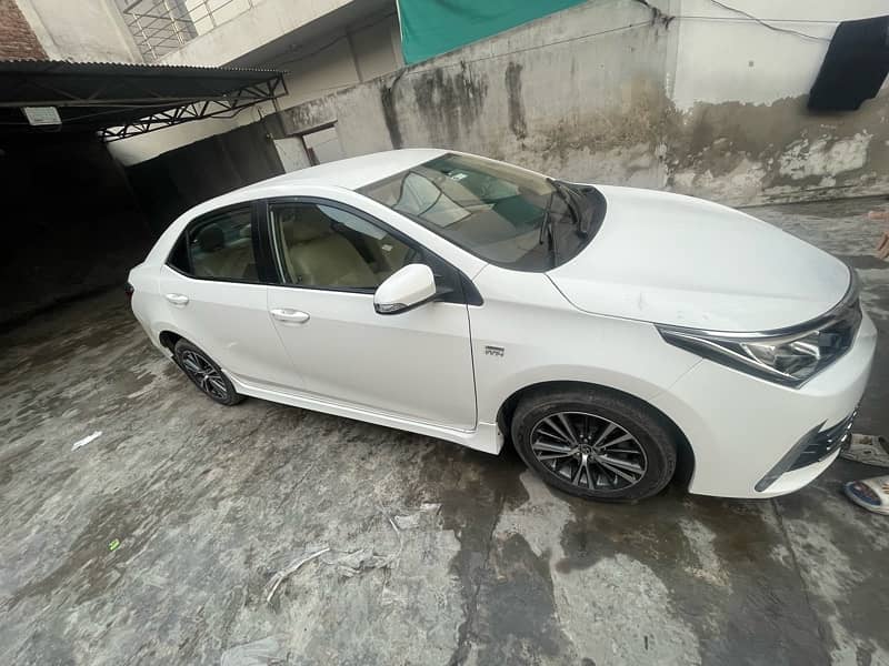 Toyota Corolla Altis 2020 4