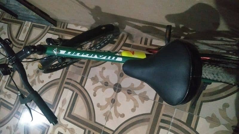 maigoo cycle MTB pro mountain 10/10 condition just 2 week used 1