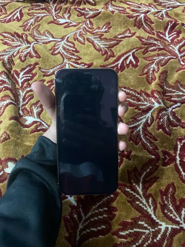 non pta i phone 12 pro max in 10/10 condition 4