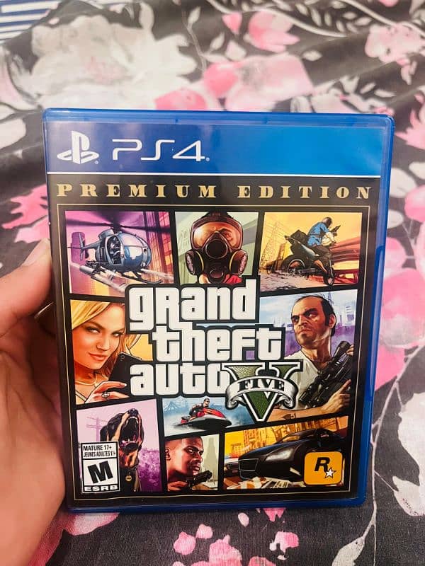 Ps4 Fifa23 Gta V perimum edition slightly used 1