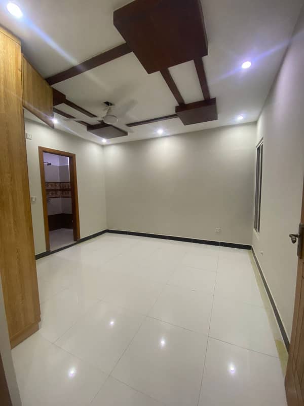 Flat for rent 3 bedroom unfurnished apartment available in E-11 0