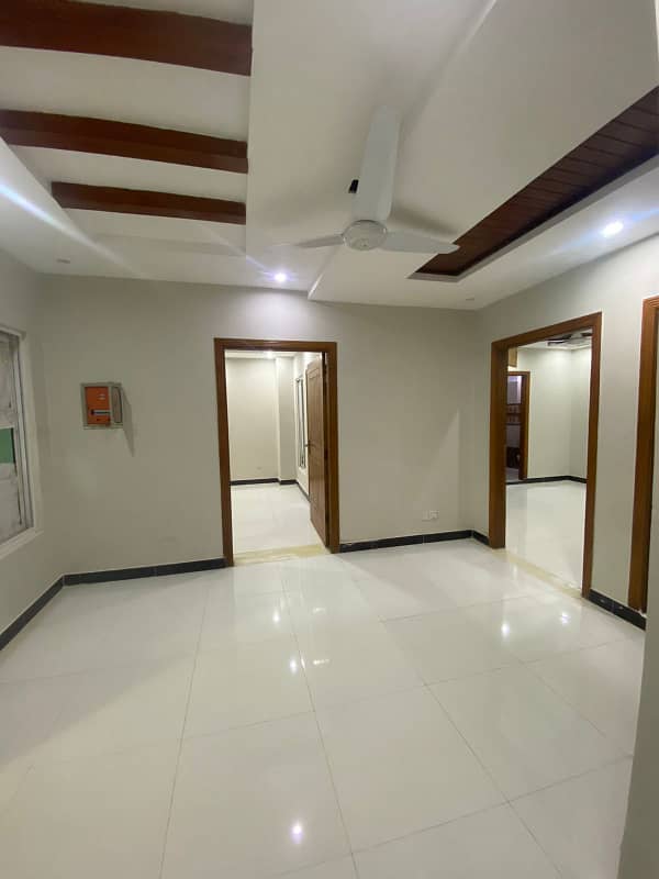 Flat for rent 3 bedroom unfurnished apartment available in E-11 8