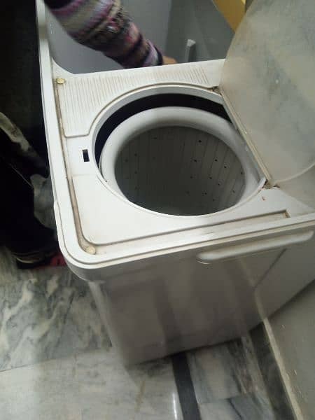 washing + Dryer Machine 1