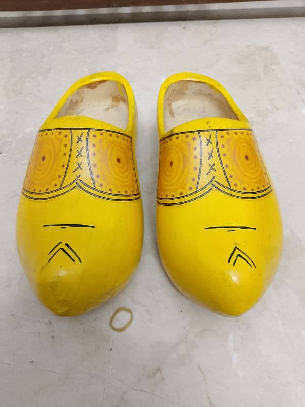 wooden shoes 2