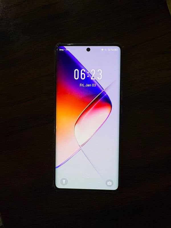 Infinix Note 40 Pro 12/256 limited edition 3