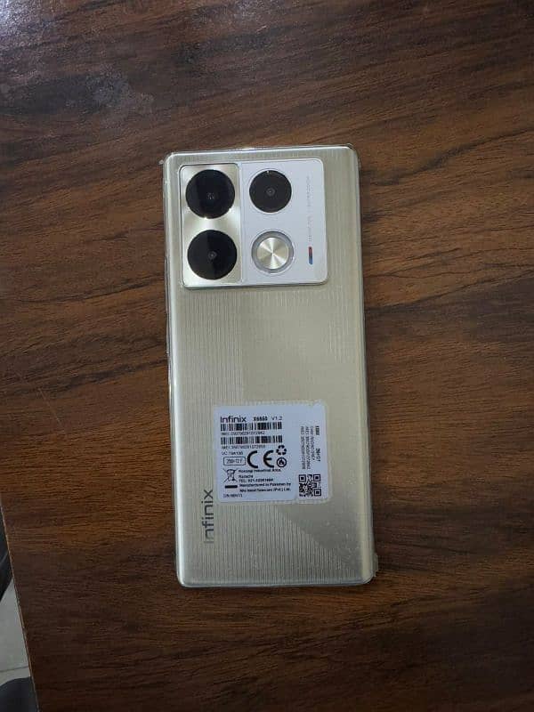 Infinix Note 40 Pro 12/256 limited edition 5