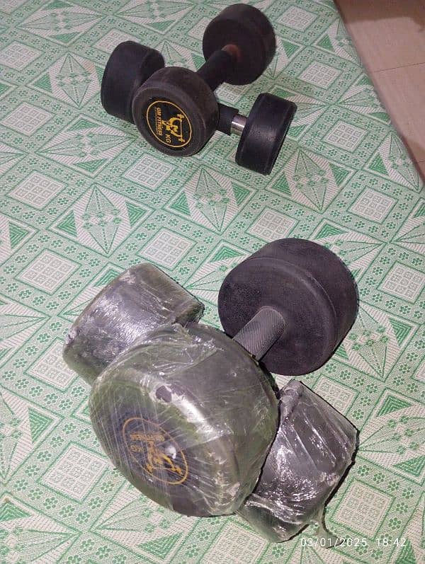 6 and 2 KG Dumbbell pair for sale 2