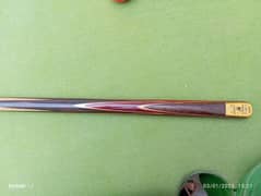 One piece handmade snooker cue England