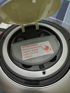 robotic vacuum cleaner