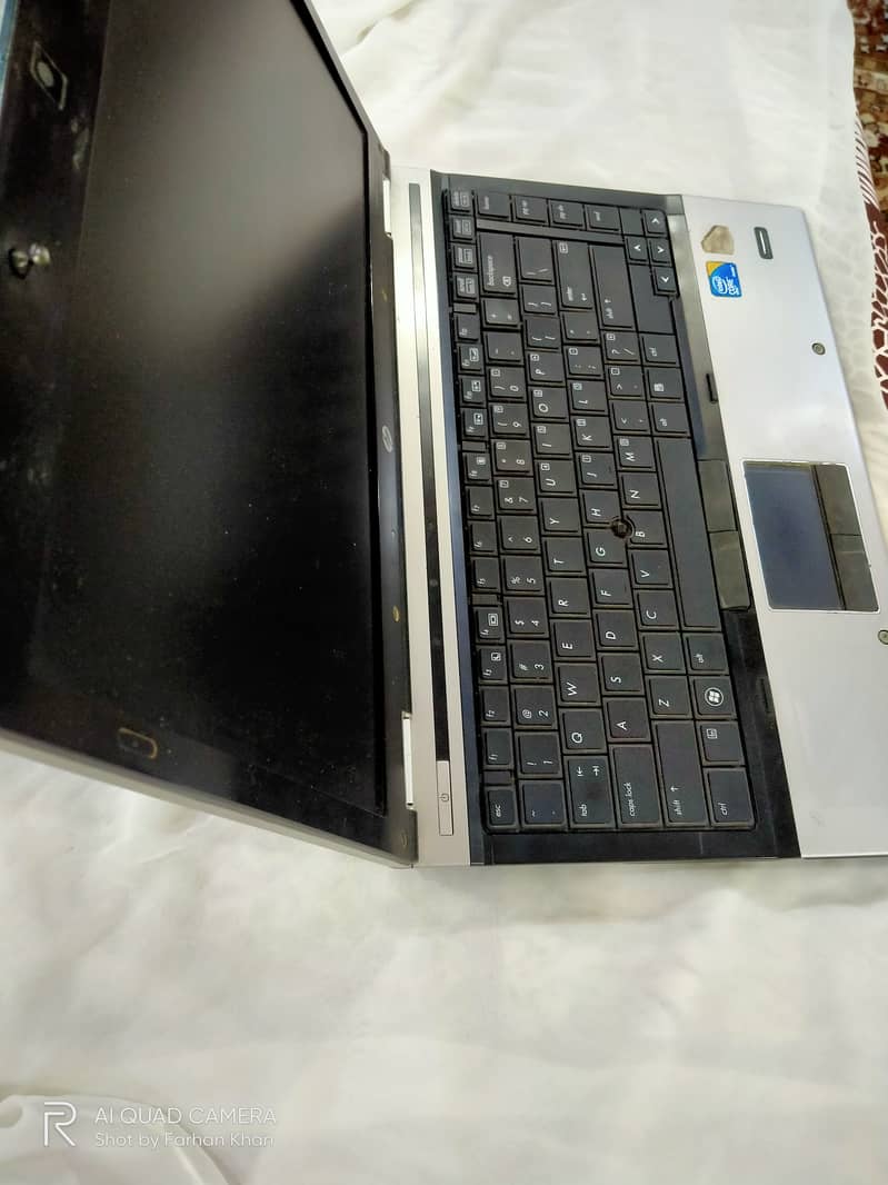 HP EliteBook 844OP i5 2.67 GHz 1