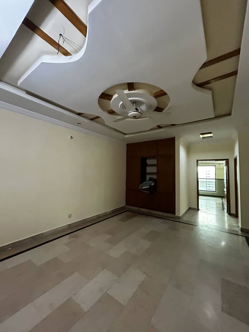 10 Marla Upper portion in Bahria Town Phase 7 Rawalpindi 0