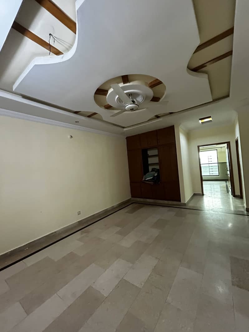 10 Marla Upper portion in Bahria Town Phase 7 Rawalpindi 10