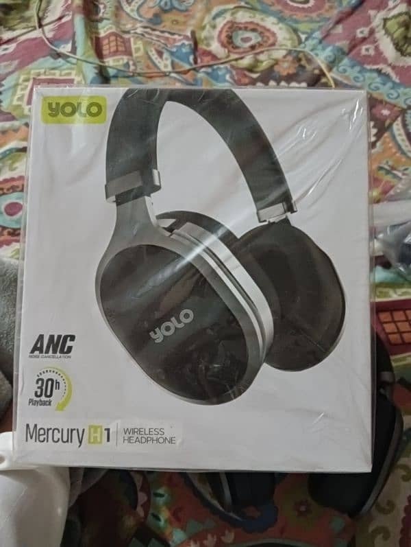 yolo mercury H1 Wireless Headphones 1