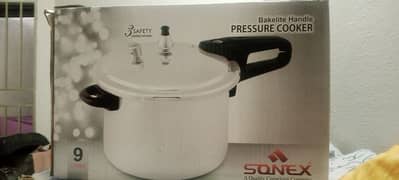 pressure cooker