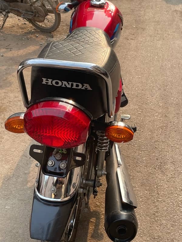 urgent sale Honda 125 9