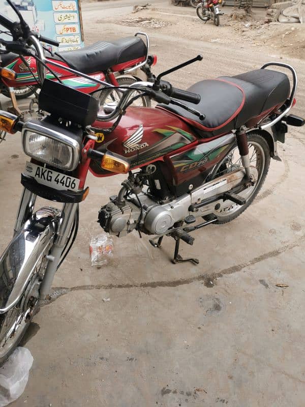 Honda CD 70 4