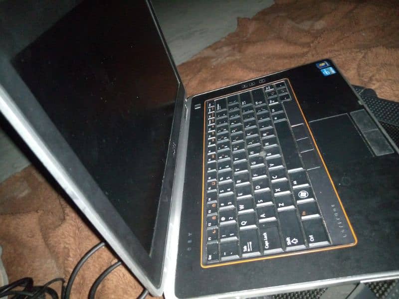 DELL E6420 1