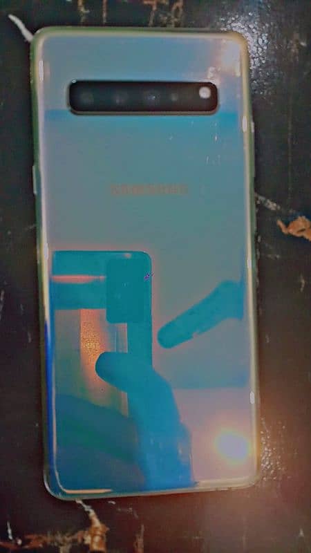 Samsung s10 5G 8GB Ram 512 Rom 4