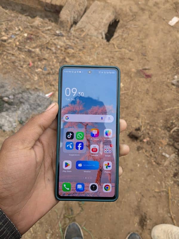 techno camon 30 Loewe edition 8 gb 256gb 4