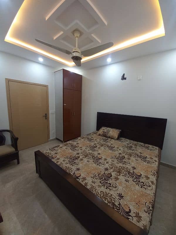 FURNISHED APARTMENT NEAR DHA & LUMS 4