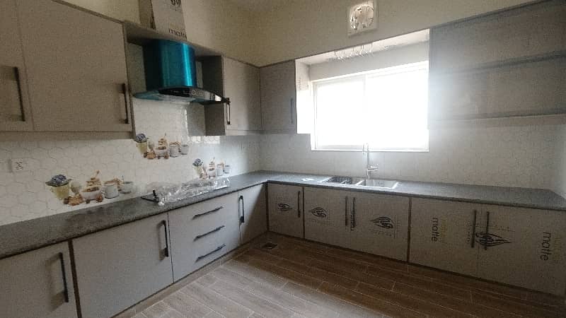 Prime Location Affordable House For Sale In Bankers Co-Operative Housing Society 21