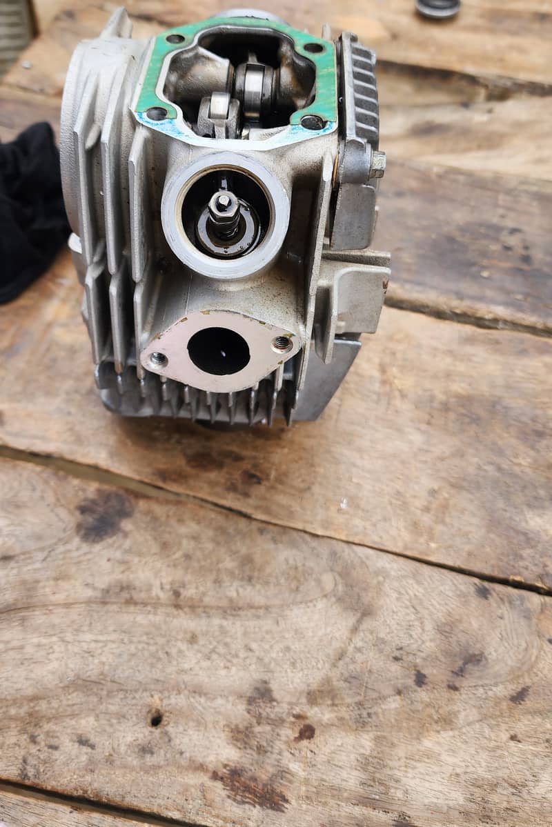 Honda CD 70 2023 model Head and cylinder 03197176416 3