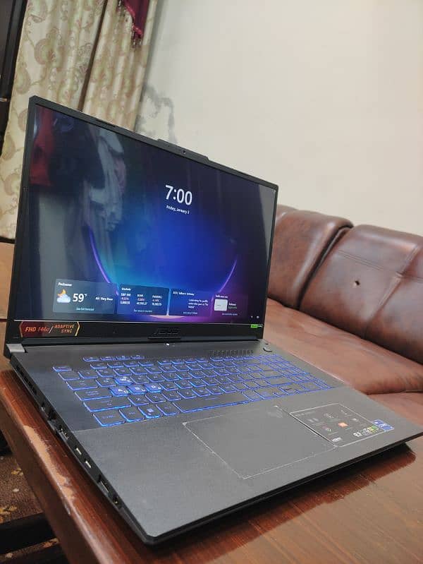 ASUS Tuff F17 Gaming | i7 - 12 Gen | Nvidia 4050 DDR6 6GB | 16 DDR5 RM 1