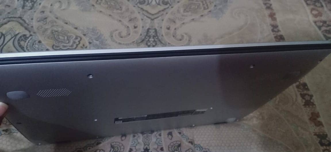 Lenovo IdeaPad Laptop for Sale in Good Condition 3