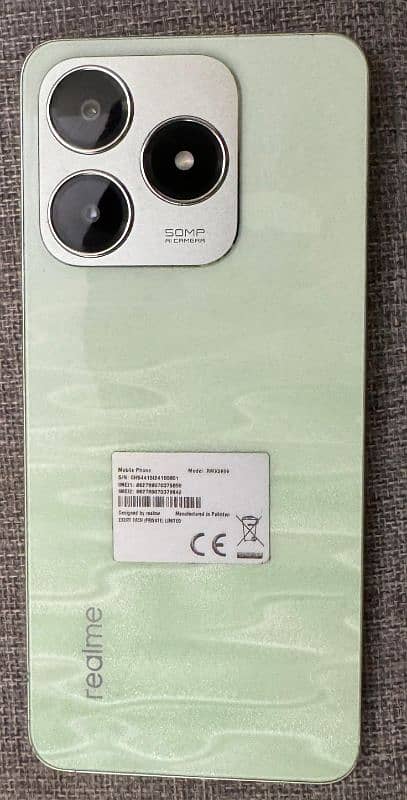 realme C63 3