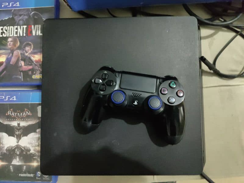 Ps4 slim mint condition 4