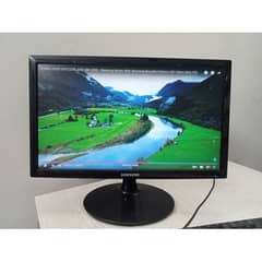 Samsung SyncMaster SA300 19" LED Monitor