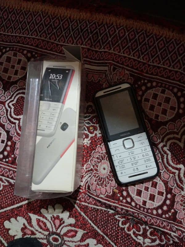 Nokia 5310 best mobile hai chalne mein theek hai final 3000 6