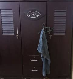 wardrobe 3door for sale