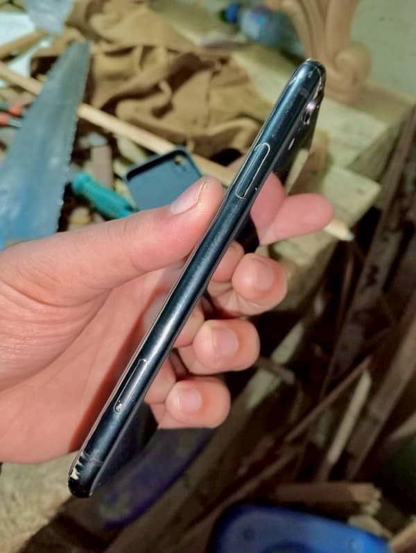 iPhone xr 7