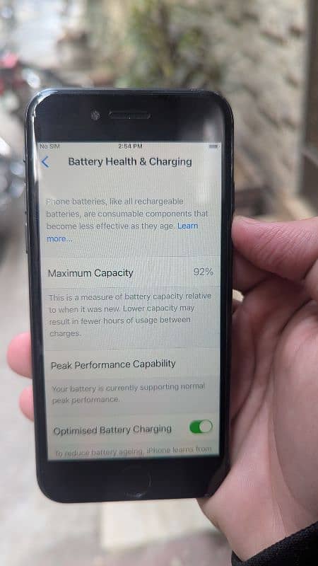 iphone 8 water pack true tone on sim chal Rahi ha non PTA health 92% 1