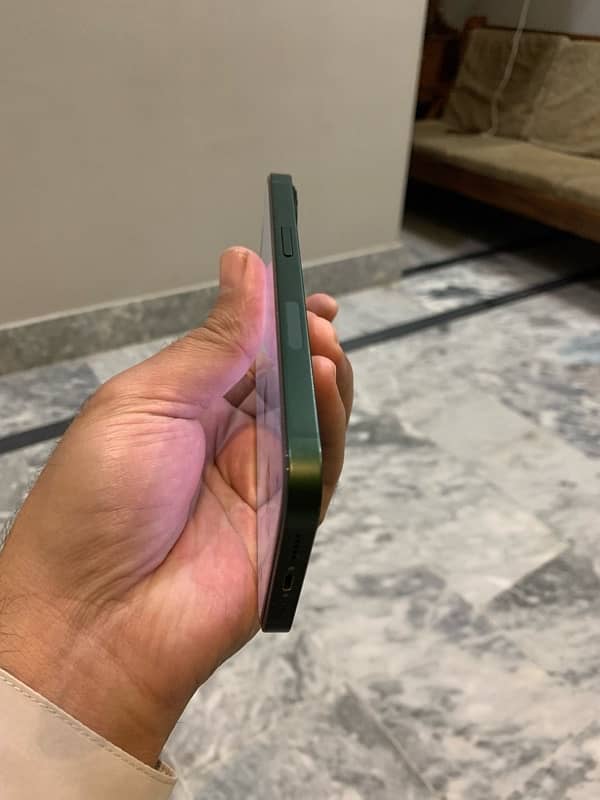 iPhone 13 jv 128gb green colour 9