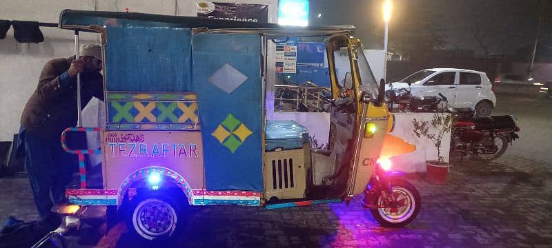 cng Tez raftar cng riksha 17