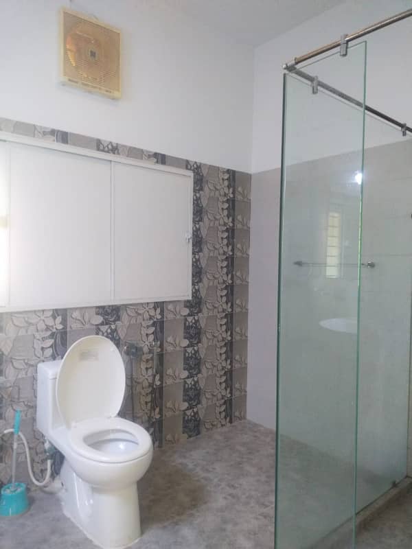 E 7 double story house tile floor for rent big taris 1