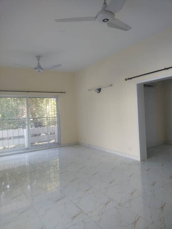 E 7 double story house tile floor for rent big taris 2