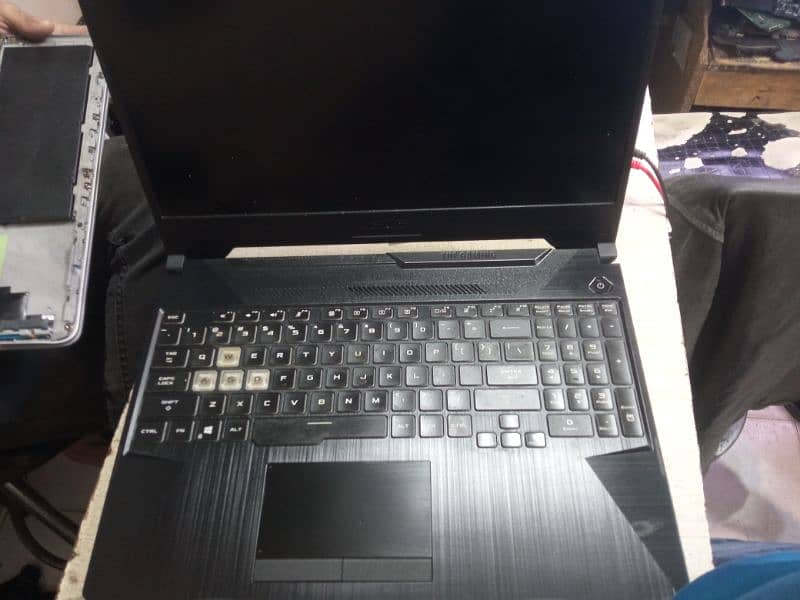 Asus tuf F15 GAMING and RENDERING LAPTOP 10/10 just like new 4