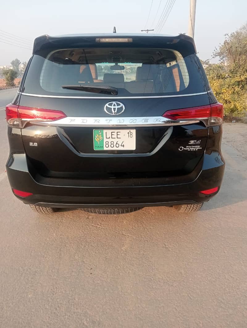 Toyota Fortuner Sigma 2018 3